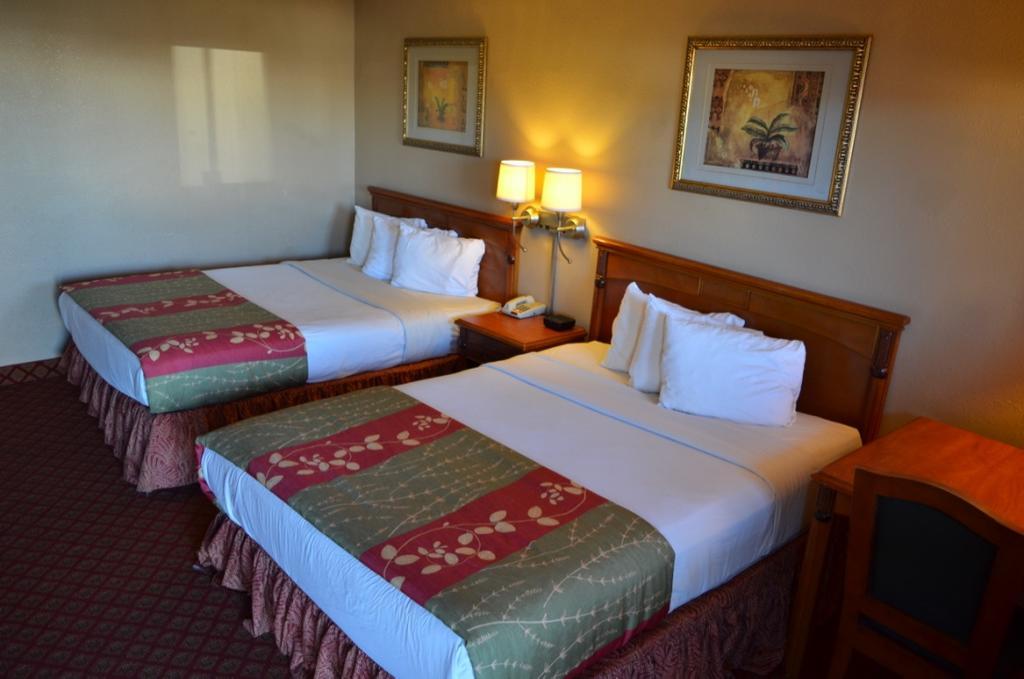 Americas Best Value Inn Crosstimbers Stephenville Kültér fotó